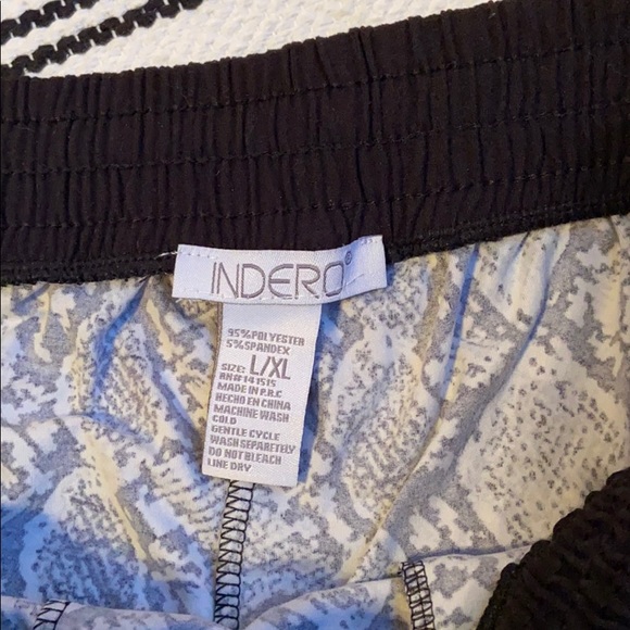 PAJAMA SHORTS - Picture 3 of 3